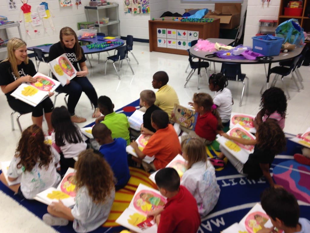 GCH_OperationOutreach_BGCCC_11-25-2013_2girlsReading_16.03.12